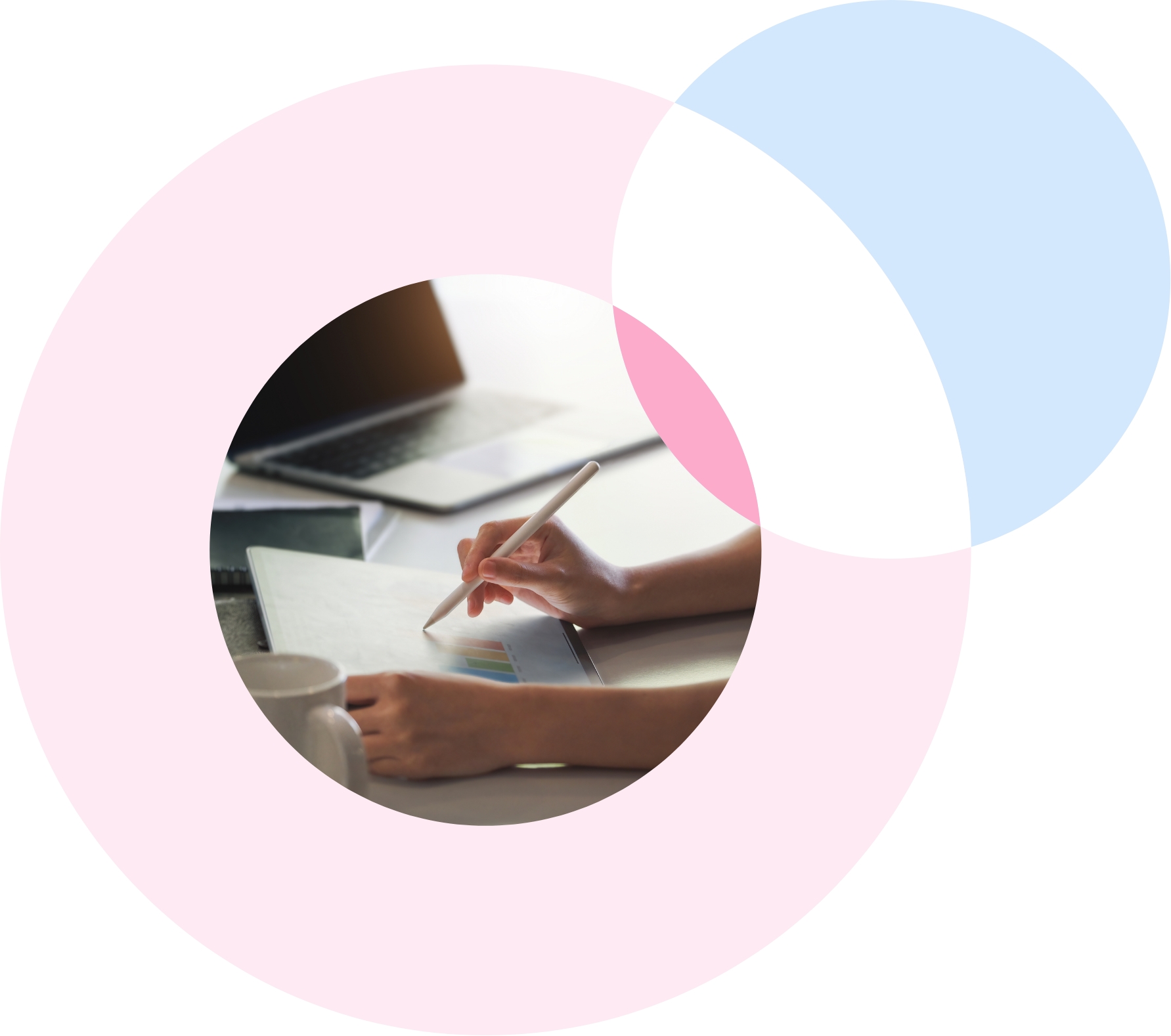 仕事するスタッフ